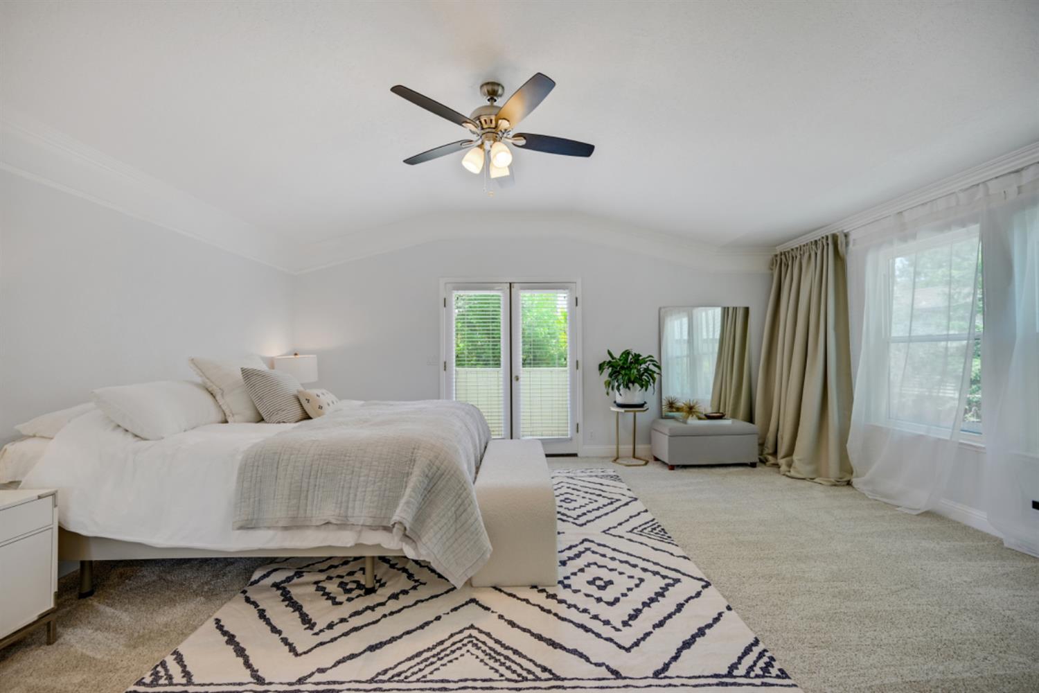 Detail Gallery Image 31 of 84 For 109 Bermuda Ct, Roseville,  CA 95678 - 4 Beds | 2/2 Baths
