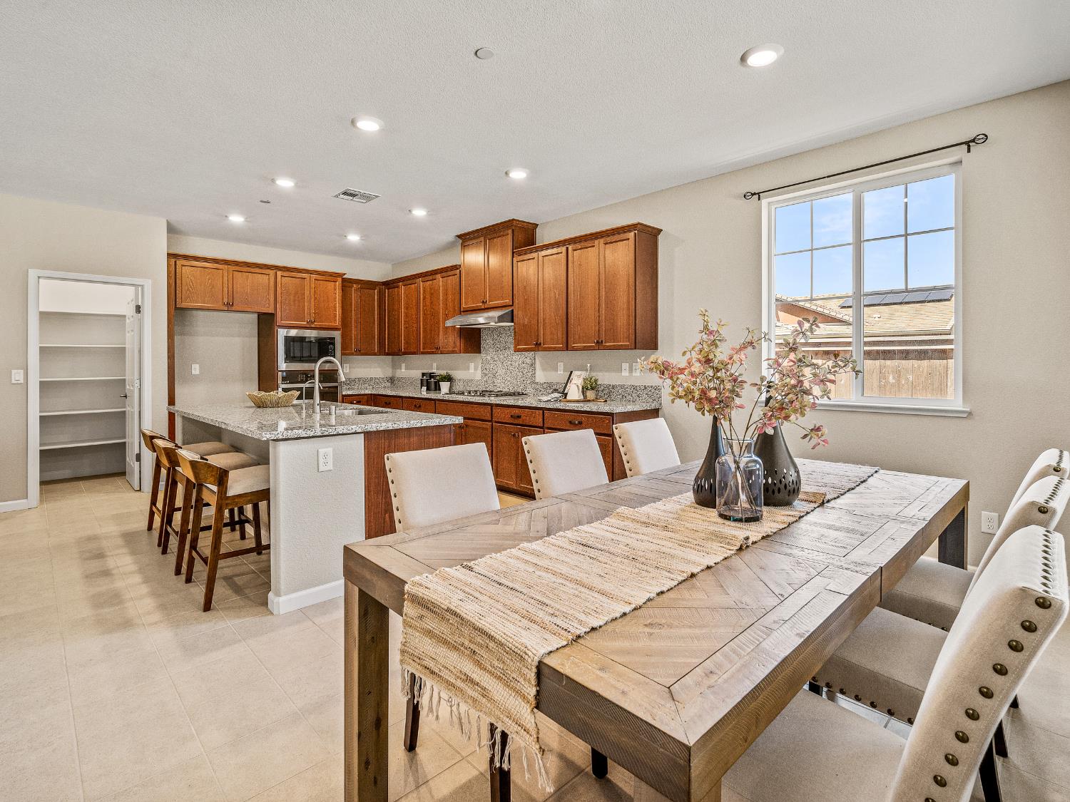 Esplanade Lane, Lincoln, California image 9