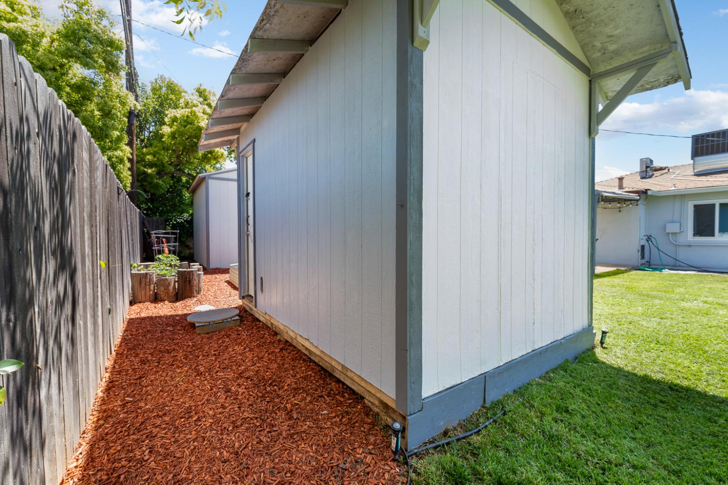 Detail Gallery Image 32 of 38 For 1136 Hampton Rd, Sacramento,  CA 95864 - 3 Beds | 1 Baths