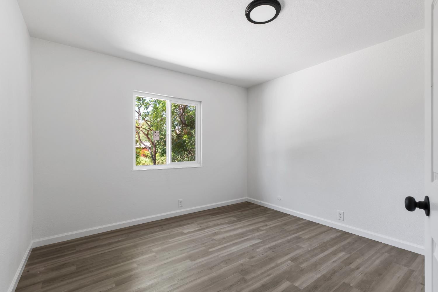 Detail Gallery Image 13 of 18 For 4803 Section, Stockton,  CA 95215 - 3 Beds | 1 Baths