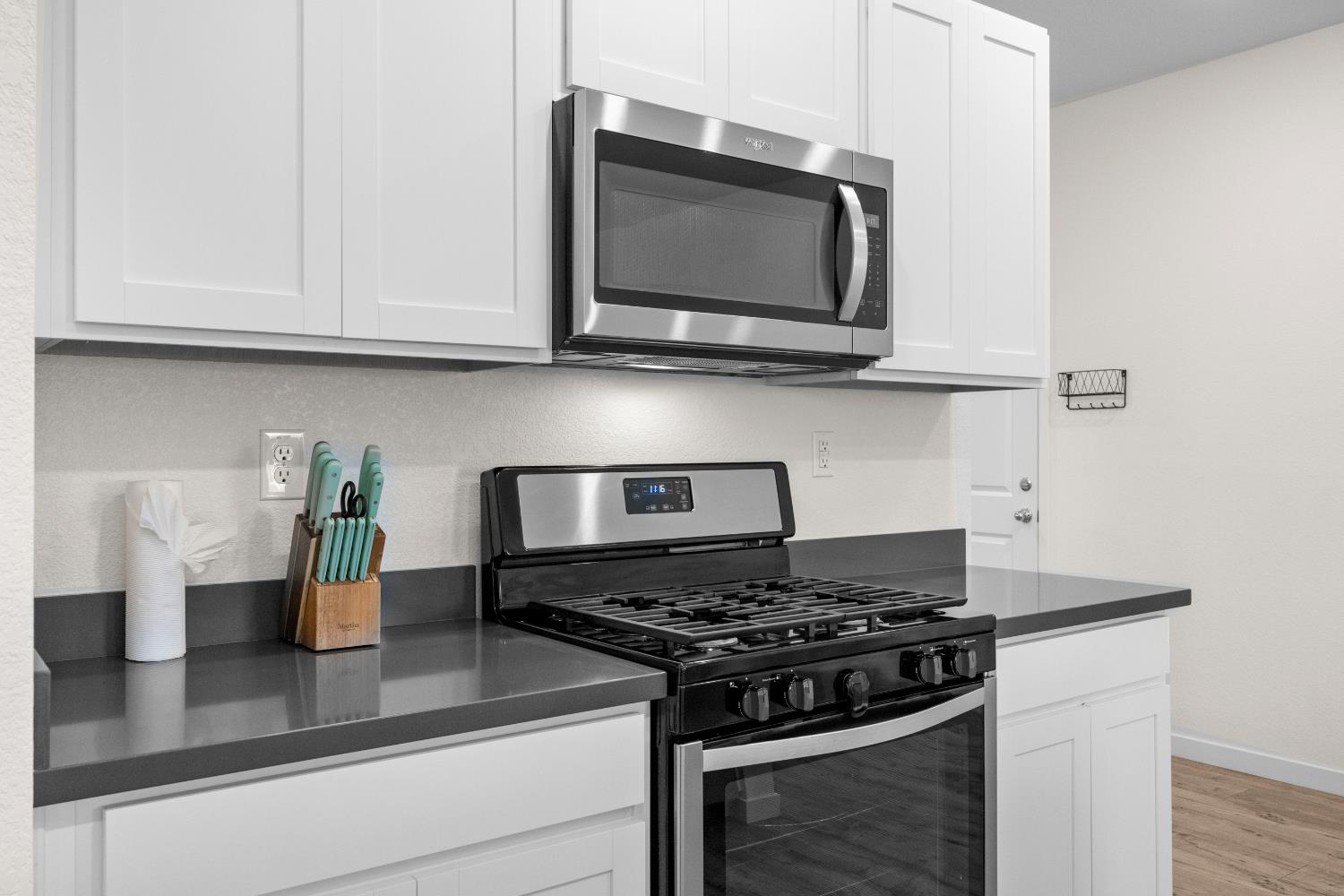 Tamarack Court, Olivehurst, California image 22