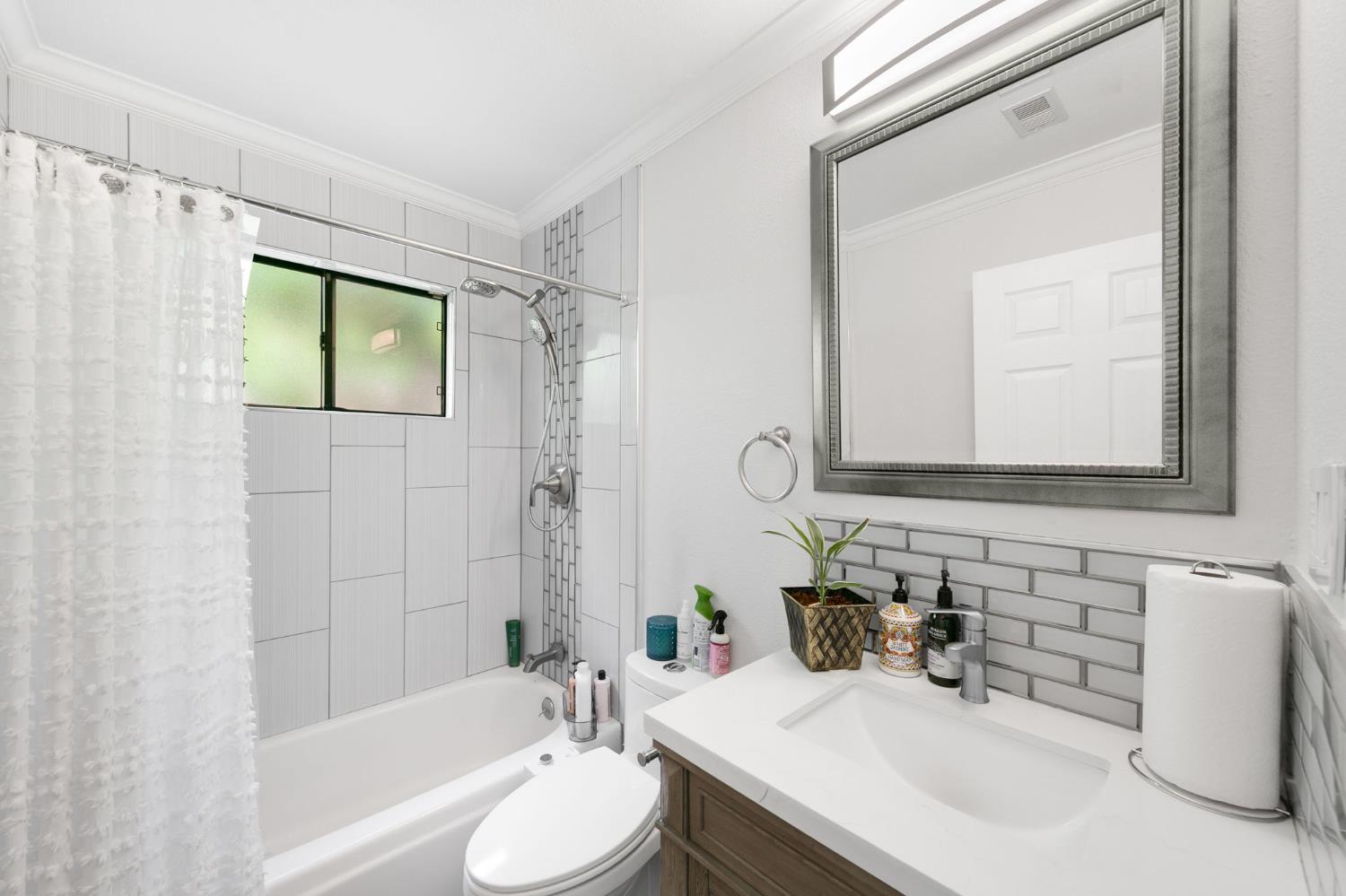 Detail Gallery Image 31 of 46 For 8717 Sunset Ave, Fair Oaks,  CA 95628 - 3 Beds | 2 Baths