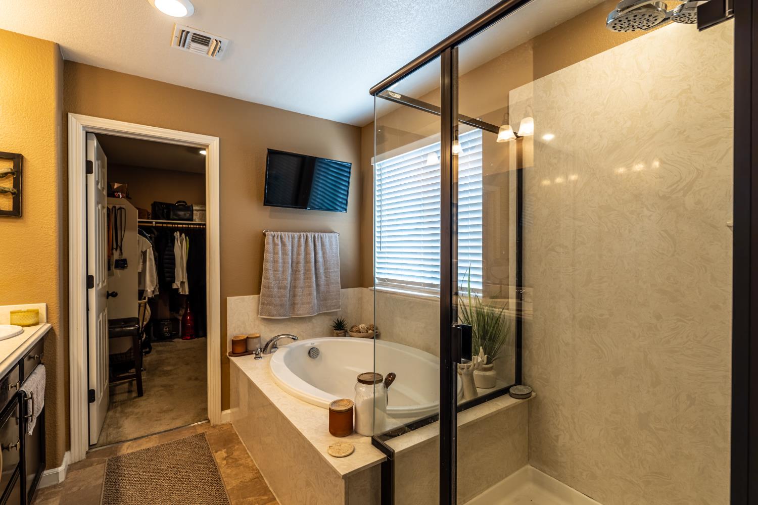 Detail Gallery Image 43 of 52 For 5271 Cloud Crest Way, Sacramento,  CA 95835 - 3 Beds | 2/1 Baths