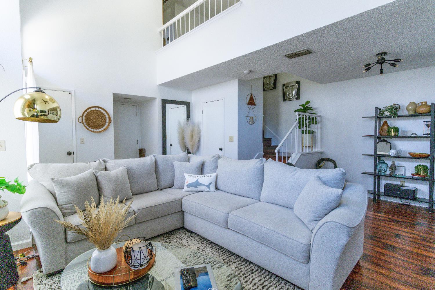 Detail Gallery Image 3 of 20 For 8 Tide Ct, Sacramento,  CA 95833 - 3 Beds | 2/1 Baths