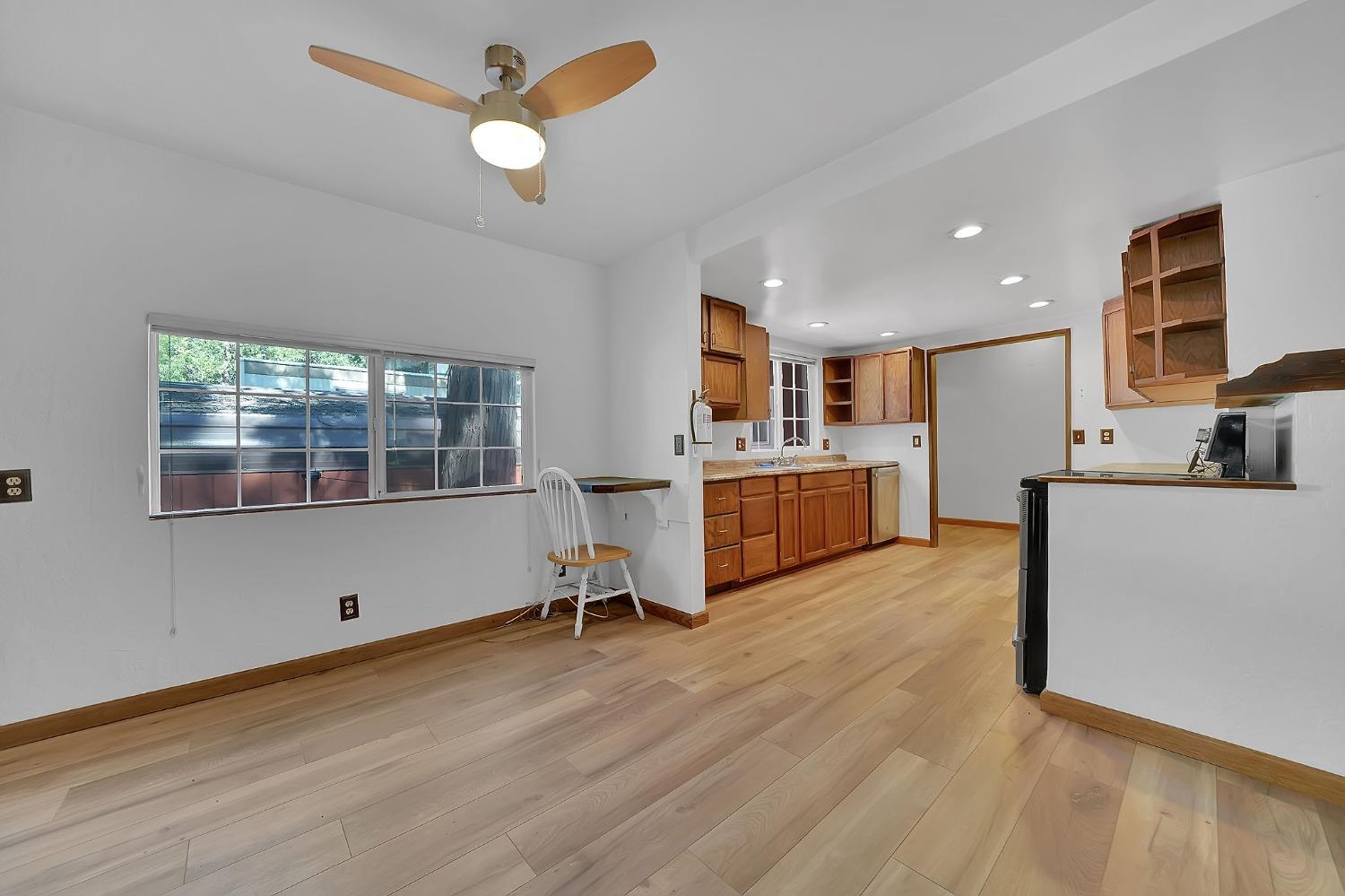 Detail Gallery Image 4 of 37 For 16565 Prospect Pl 116, Pioneer,  CA 95666 - 3 Beds | 2 Baths