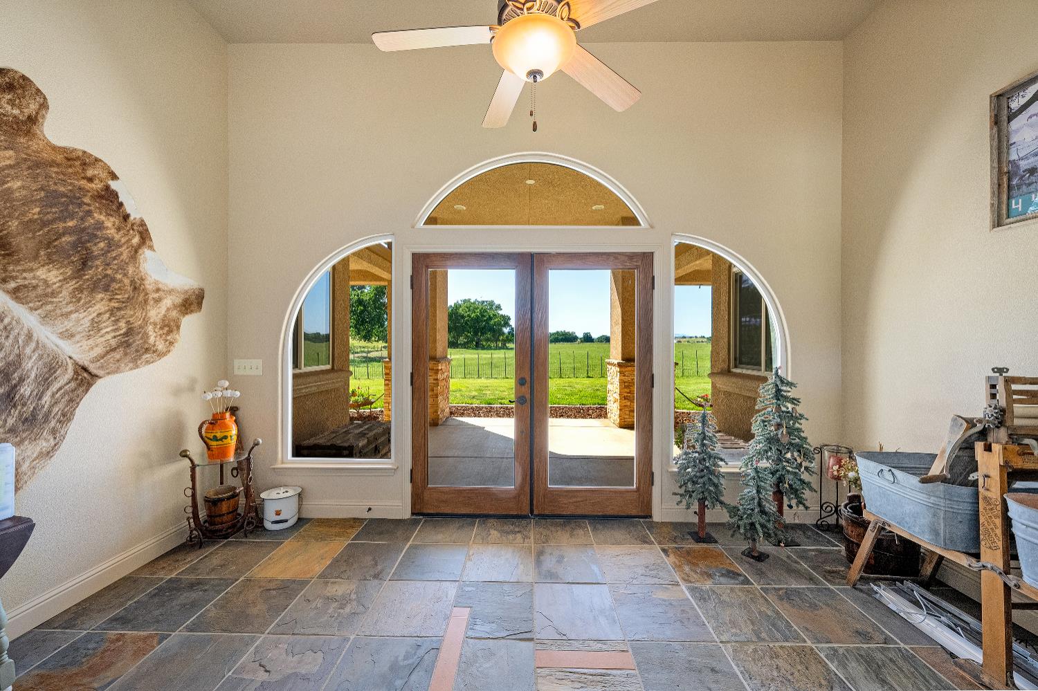 Detail Gallery Image 32 of 89 For 15605 Johnson Rd, Red Bluff,  CA 96080 - 4 Beds | 4 Baths