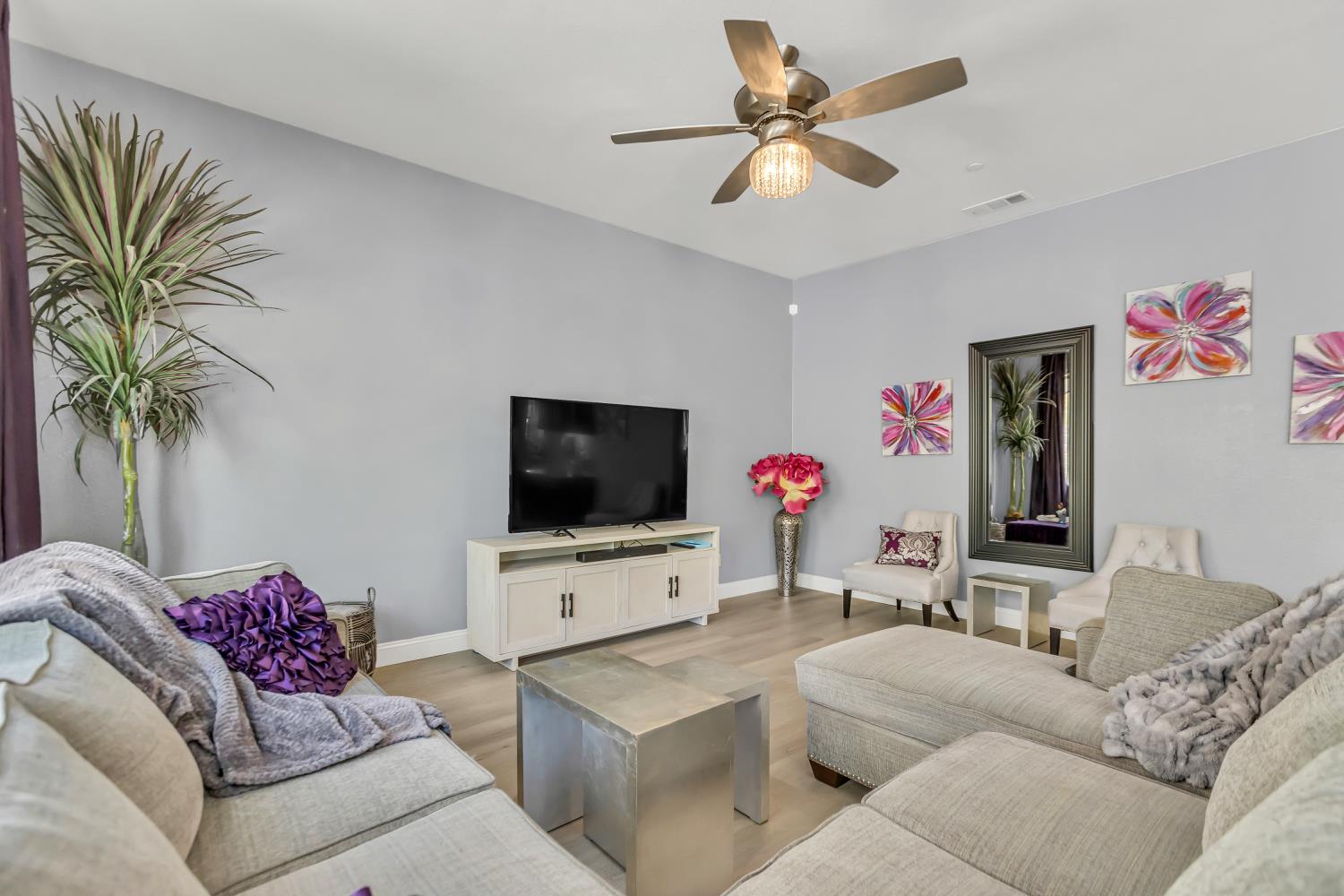 Detail Gallery Image 24 of 76 For 8530 Mandorla Cir, Orangevale,  CA 95662 - 4 Beds | 3/1 Baths