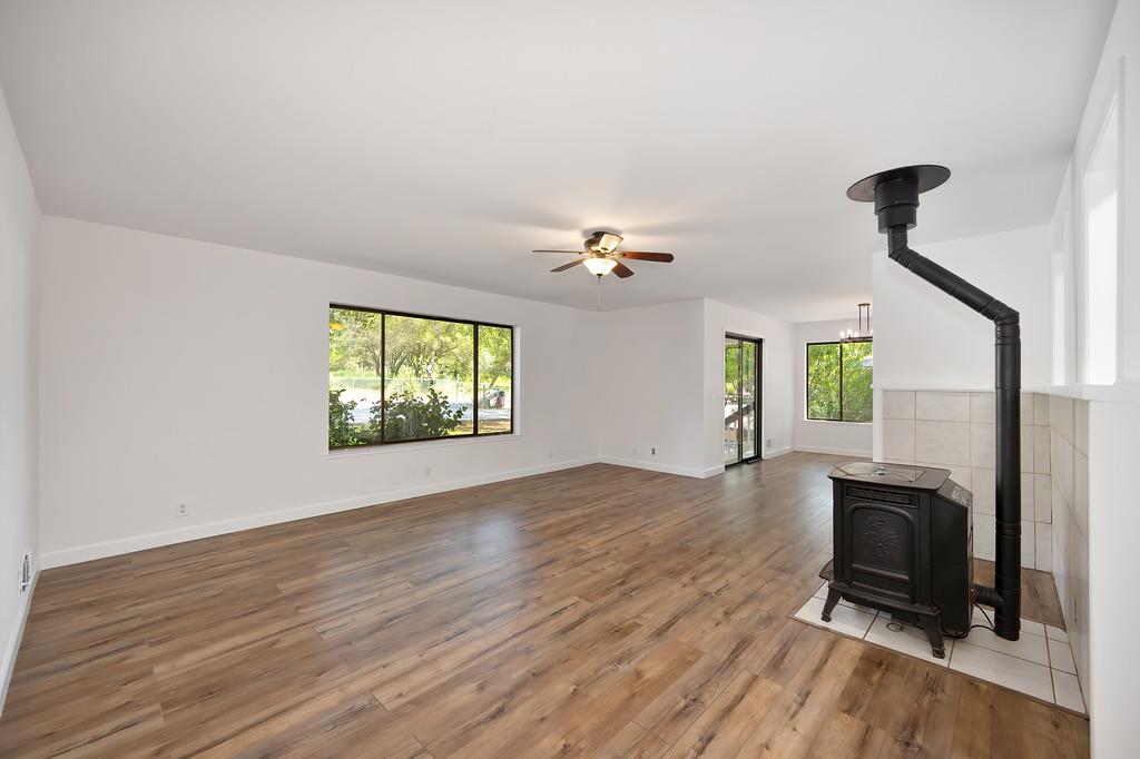 La Crescenta Drive, Cameron Park, California image 10