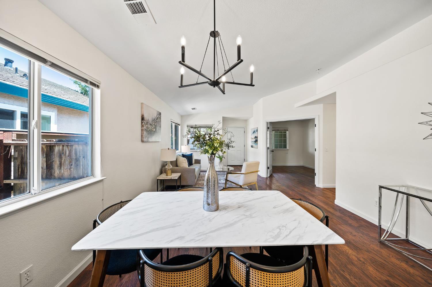 Detail Gallery Image 16 of 42 For 2167 Turtledove Ct, Lodi,  CA 95240 - 4 Beds | 2 Baths