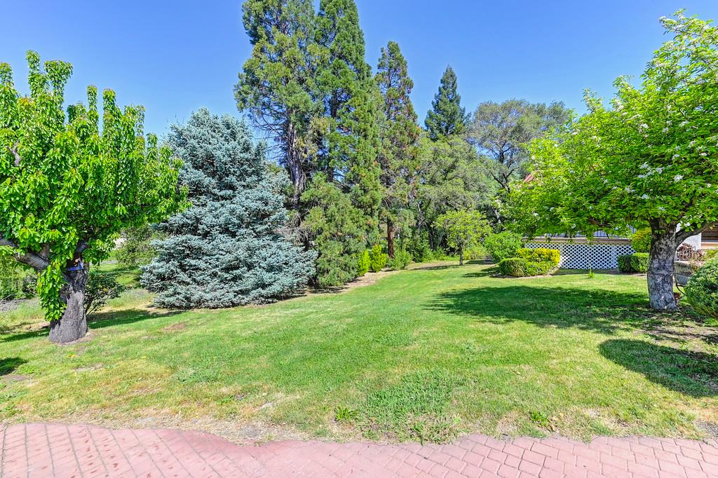 Detail Gallery Image 8 of 58 For 6895 Country Ct, Granite Bay,  CA 95746 - 4 Beds | 3 Baths