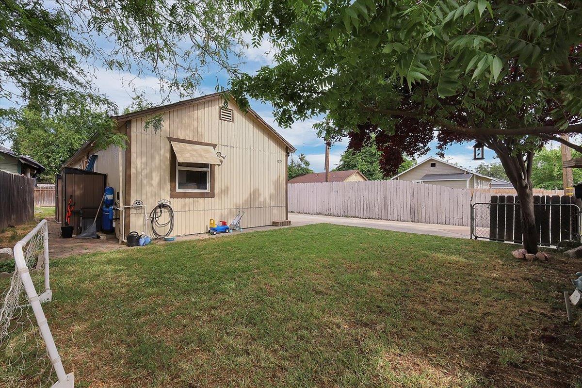 Detail Gallery Image 22 of 25 For 1215 J St, Marysville,  CA 95901 - 2 Beds | 1 Baths