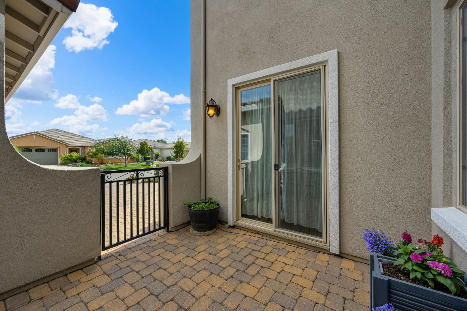 Detail Gallery Image 21 of 96 For 12379 El Portal Way, Rancho Cordova,  CA 95742 - 3 Beds | 2/1 Baths