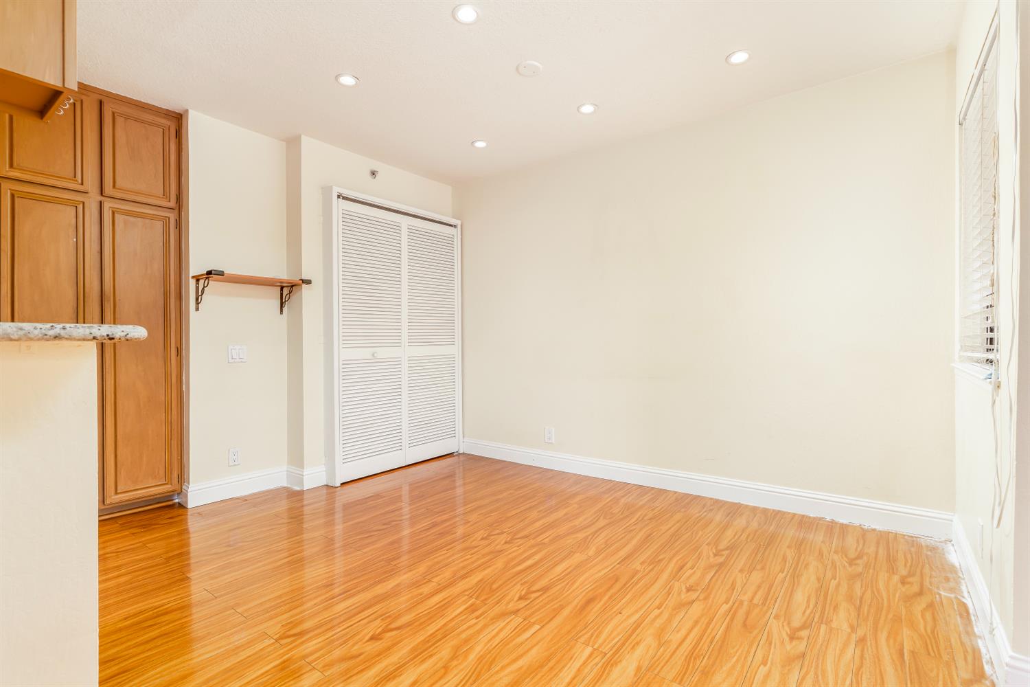 Detail Gallery Image 12 of 37 For 253 E Warren Cmn, Fremont,  CA 94539 - 3 Beds | 2 Baths