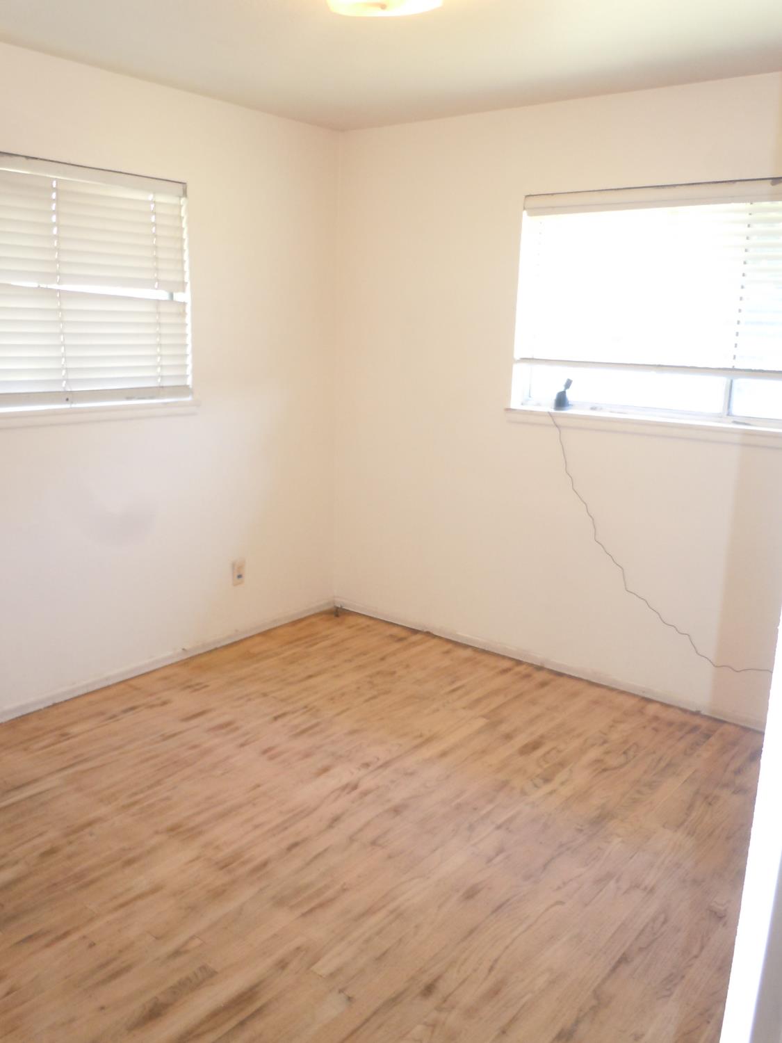 Detail Gallery Image 9 of 33 For 7100 20th St, Sacramento,  CA 95822 - 3 Beds | 2 Baths