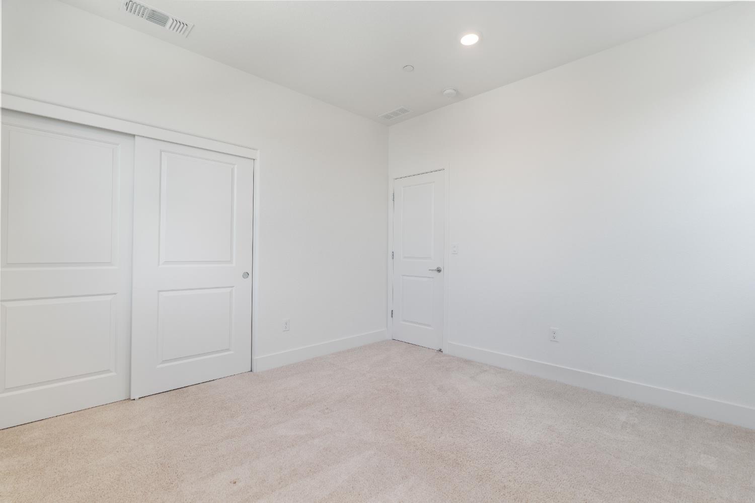 Detail Gallery Image 21 of 46 For 8358 Akino Ct, Elk Grove,  CA 95757 - 4 Beds | 3/1 Baths