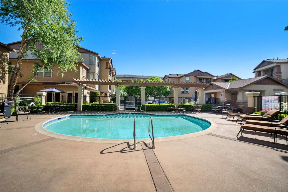 Photo #28: 225062714 Listing: Photo #28