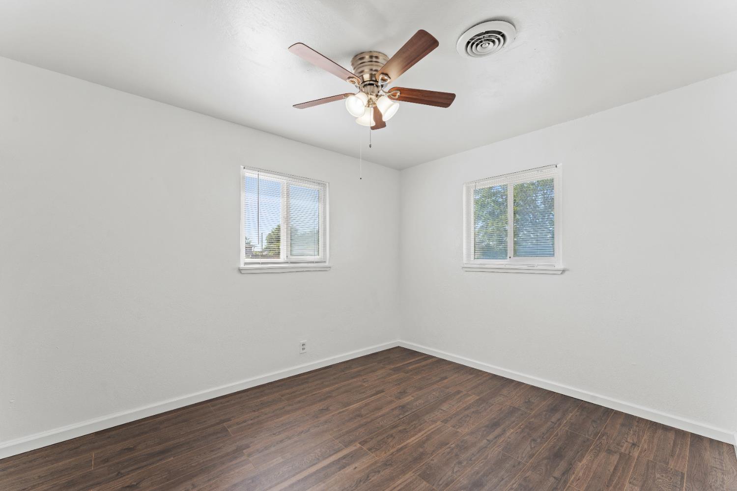 Detail Gallery Image 17 of 23 For 5741 San Vincente Way, North Highlands,  CA 95660 - 3 Beds | 1 Baths
