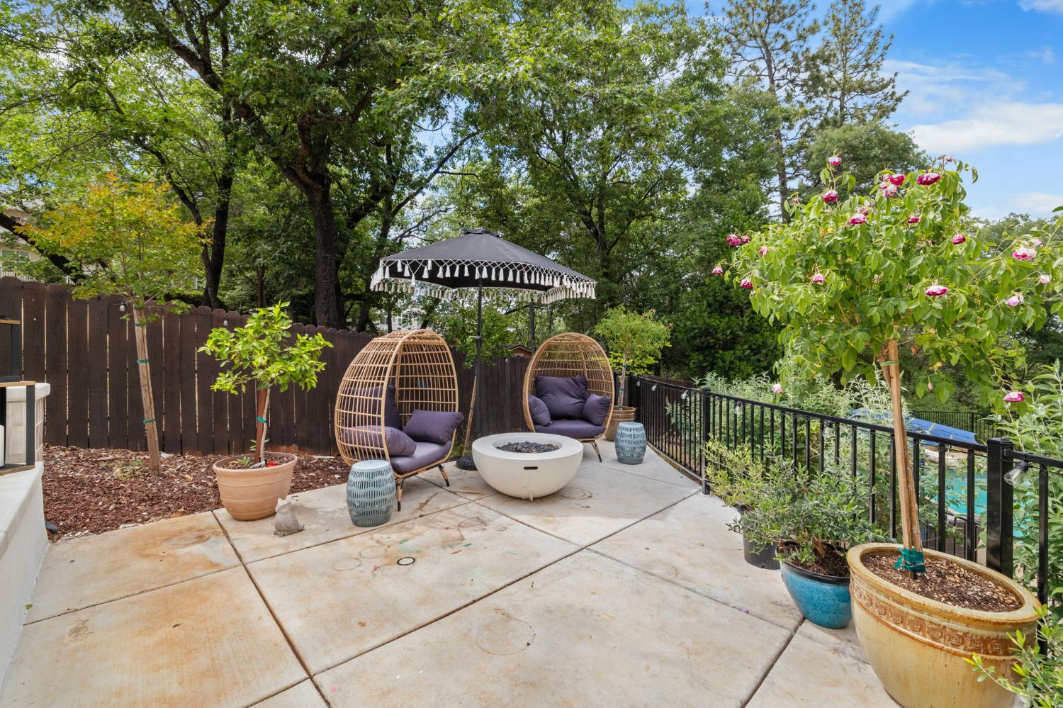 Detail Gallery Image 66 of 90 For 3379 Paloran Ct, Shingle Springs,  CA 95682 - 4 Beds | 3 Baths