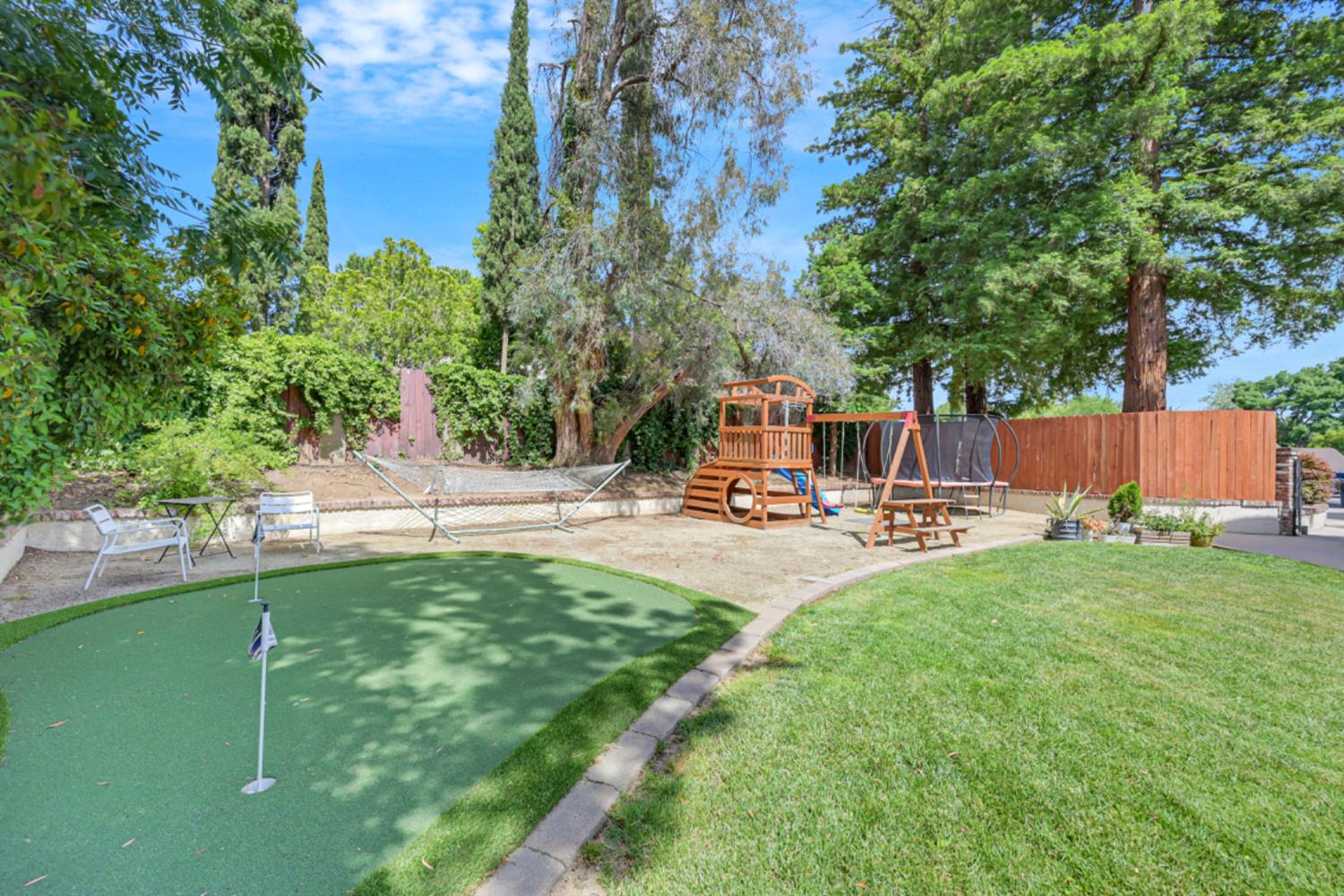 Detail Gallery Image 73 of 84 For 109 Bermuda Ct, Roseville,  CA 95678 - 4 Beds | 2/2 Baths
