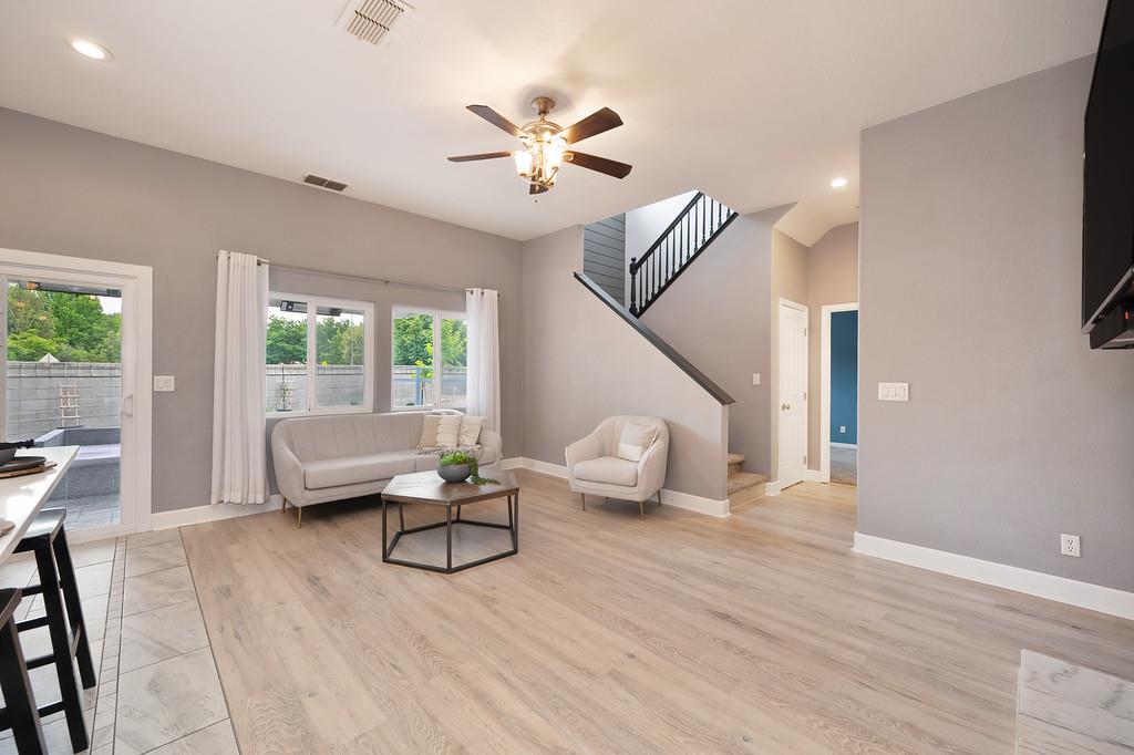 Detail Gallery Image 13 of 62 For 3153 Sumatra St, West Sacramento,  CA 95691 - 4 Beds | 3 Baths