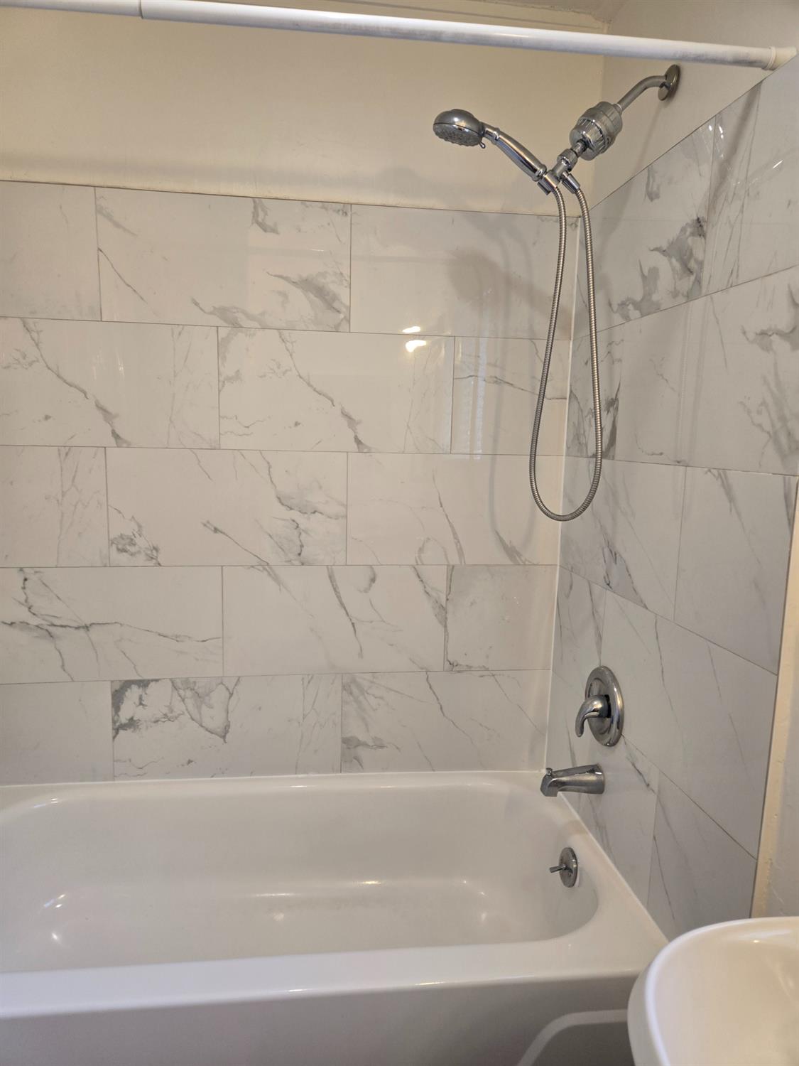 Detail Gallery Image 13 of 14 For 1832 Larkin Way, Sacramento,  CA 95818 - 2 Beds | 1 Baths