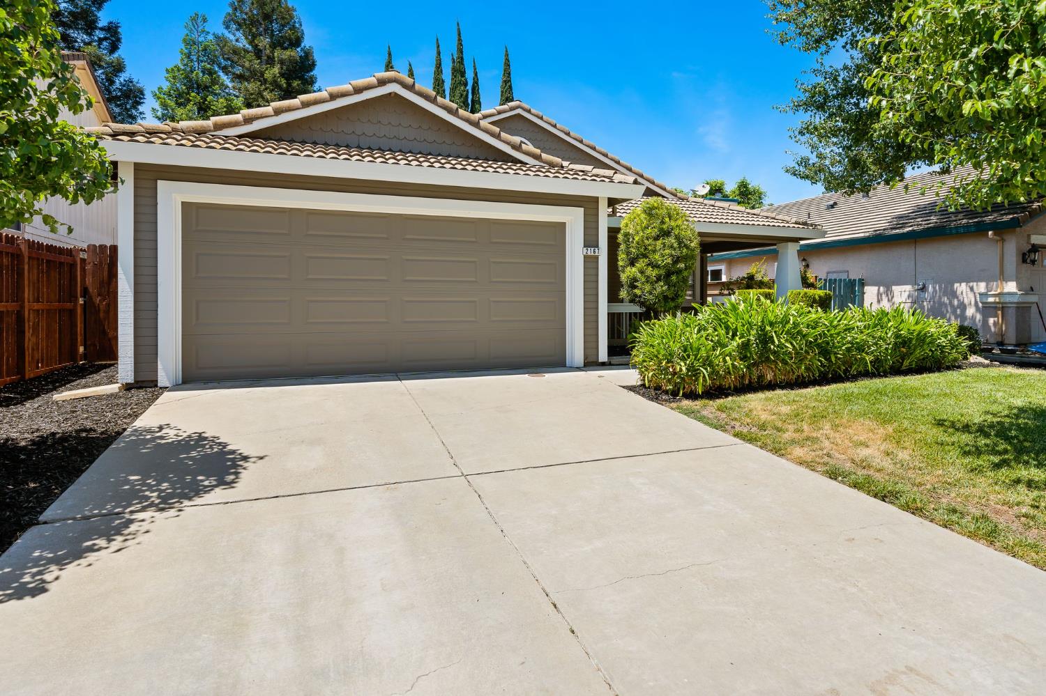 Detail Gallery Image 3 of 42 For 2167 Turtledove Ct, Lodi,  CA 95240 - 4 Beds | 2 Baths
