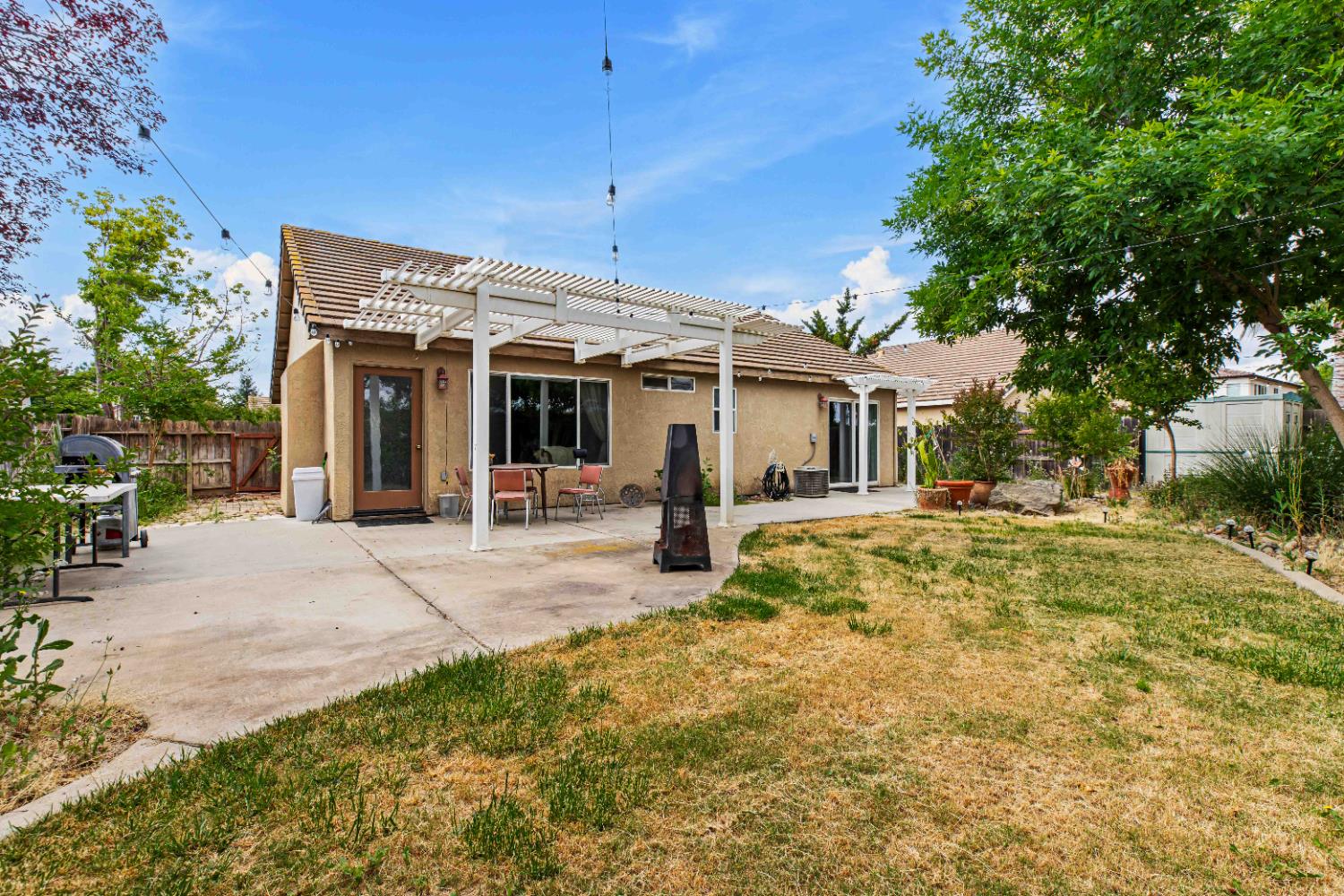 Quiet Court, Merced, California image 28