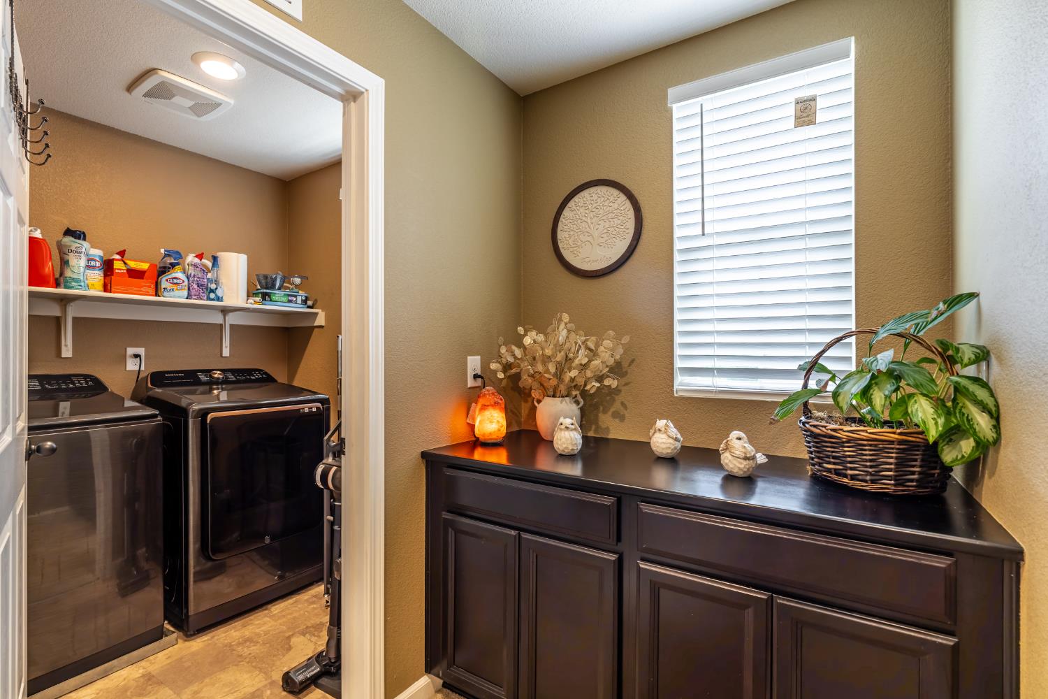 Detail Gallery Image 25 of 52 For 5271 Cloud Crest Way, Sacramento,  CA 95835 - 3 Beds | 2/1 Baths