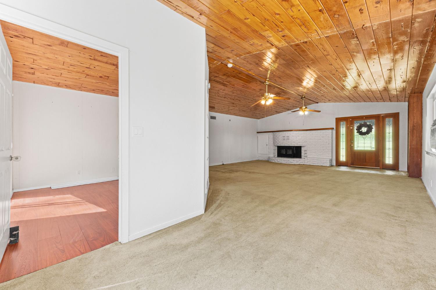 Detail Gallery Image 4 of 44 For 2809 Gardella Ln, Camino,  CA 95709 - 4 Beds | 3/3 Baths