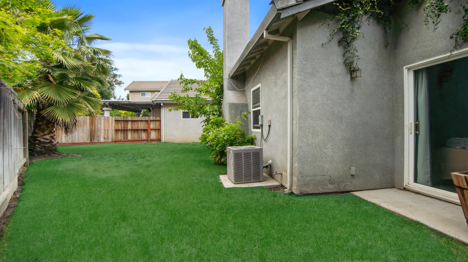 Detail Gallery Image 28 of 29 For 1327 Pippen Ln, Lodi,  CA 95242 - 3 Beds | 2/1 Baths