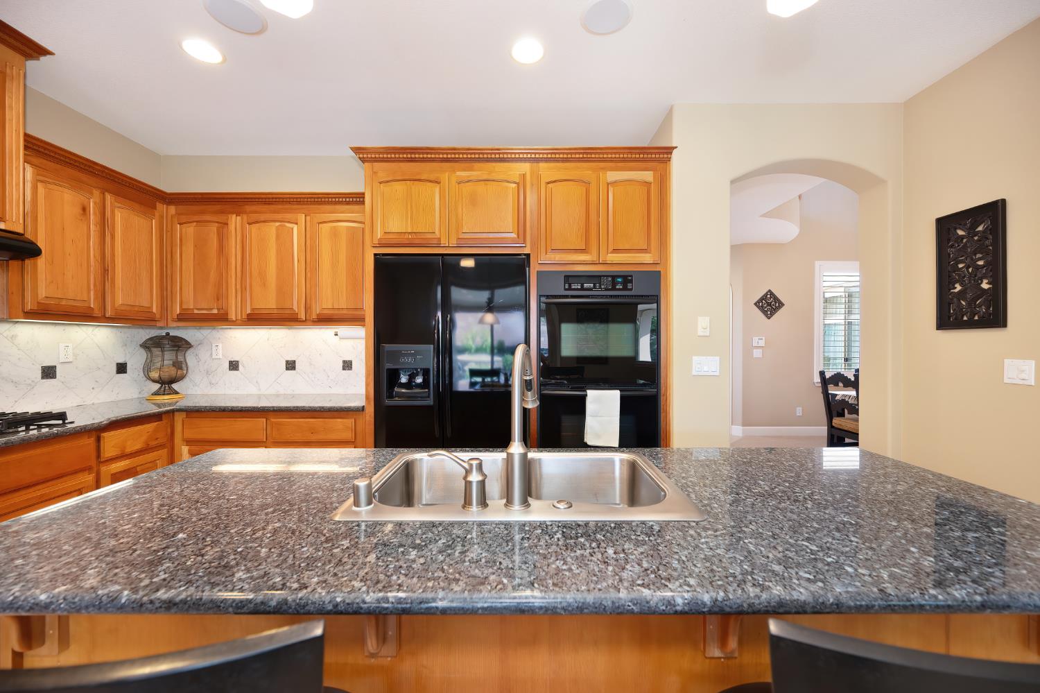 Detail Gallery Image 32 of 96 For 12379 El Portal Way, Rancho Cordova,  CA 95742 - 3 Beds | 2/1 Baths