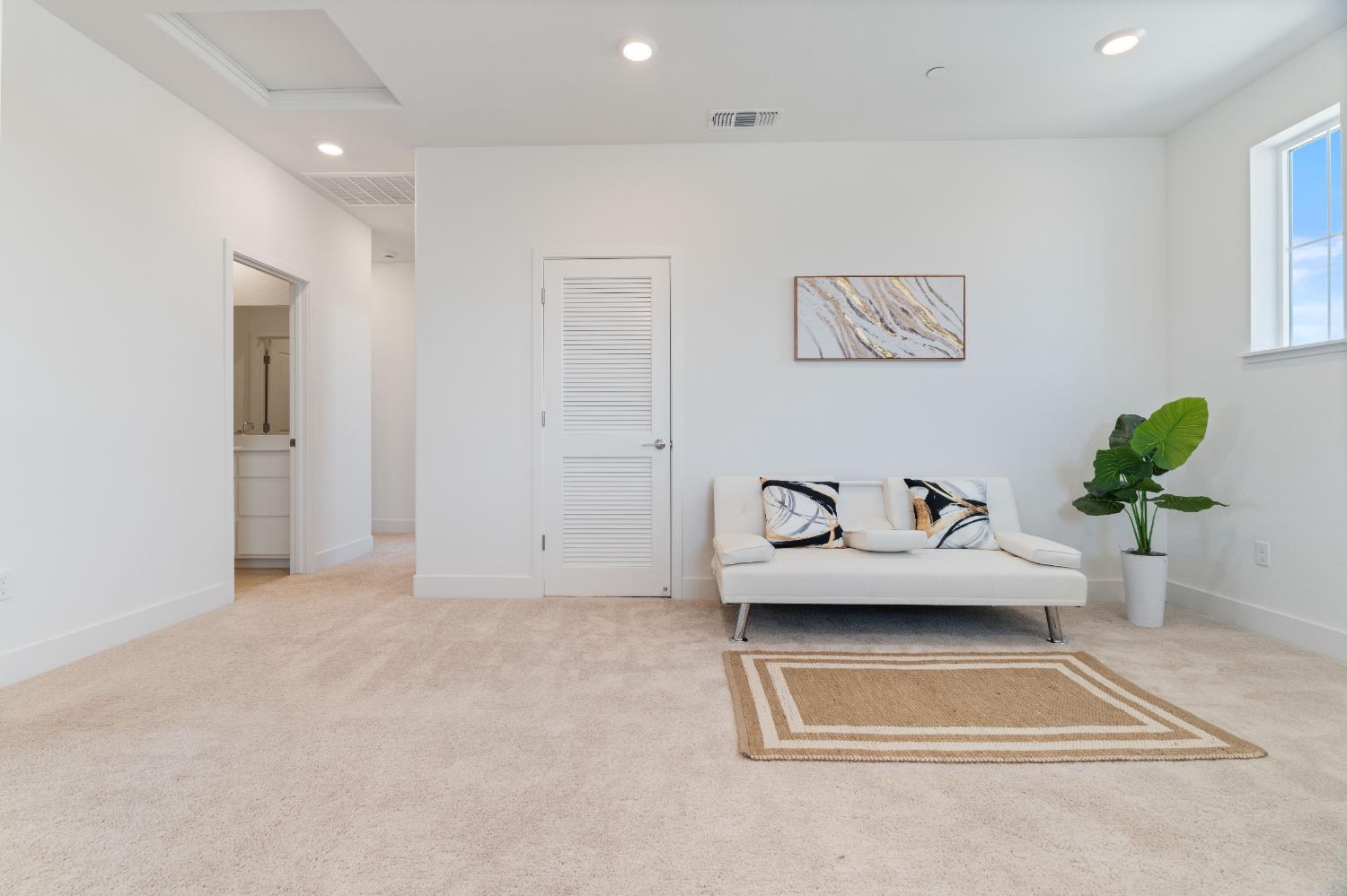 Detail Gallery Image 18 of 46 For 8358 Akino Ct, Elk Grove,  CA 95757 - 4 Beds | 3/1 Baths