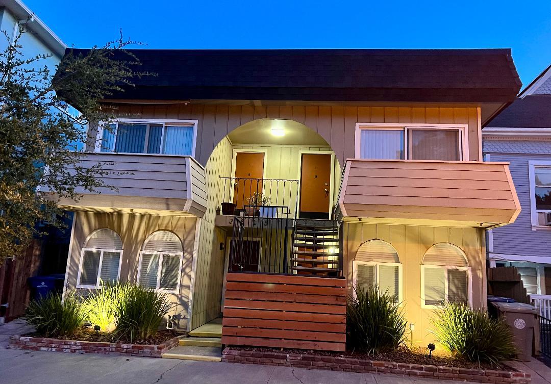 Detail Gallery Image 5 of 43 For 2525 N St, Sacramento,  CA 95816 - – Beds | – Baths