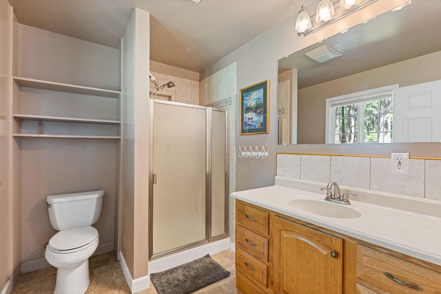 Detail Gallery Image 28 of 98 For 19163 Scotts Flat, Nevada City,  CA 95959 - 5 Beds | 5 Baths