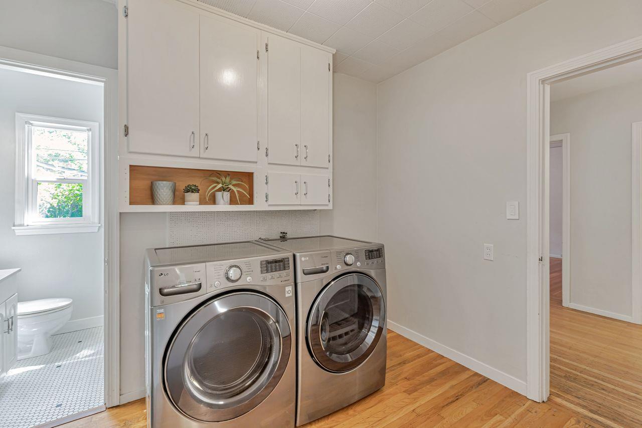 Detail Gallery Image 39 of 68 For 1800 8th Ave, Sacramento,  CA 95818 - 4 Beds | 1/1 Baths