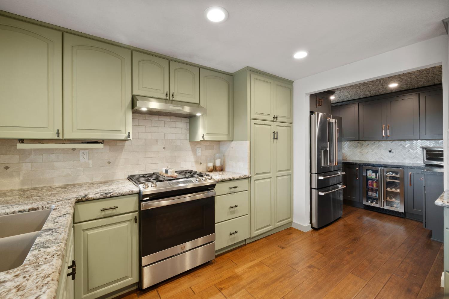 Detail Gallery Image 26 of 90 For 3379 Paloran Ct, Shingle Springs,  CA 95682 - 4 Beds | 3 Baths