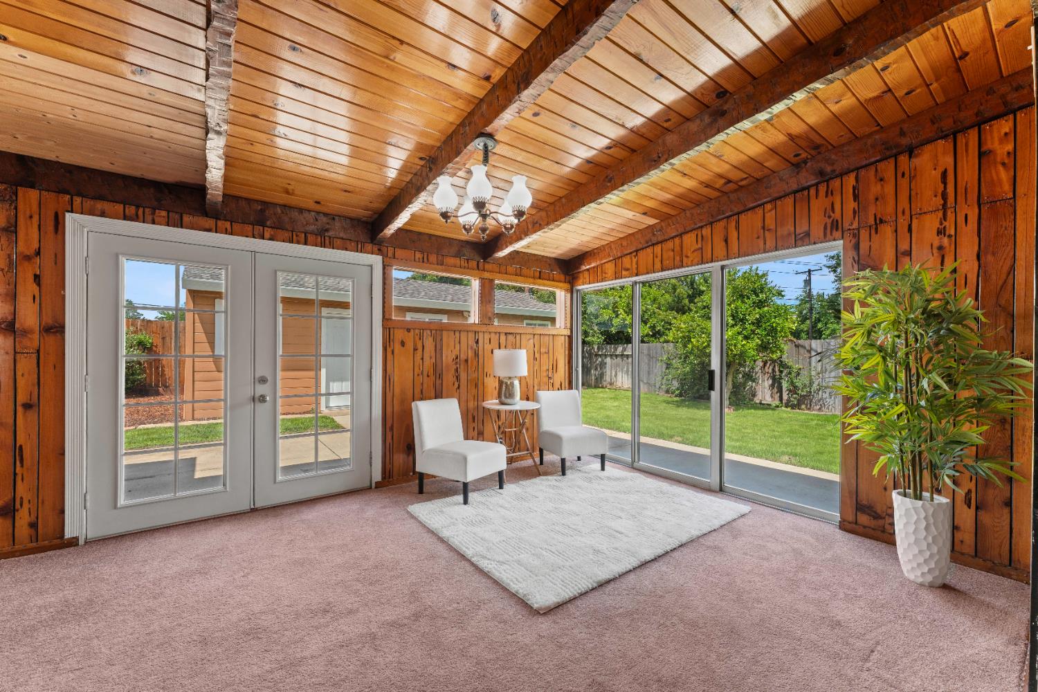 Detail Gallery Image 9 of 23 For 1325 Glenwood Rd, Sacramento,  CA 95864 - 3 Beds | 2 Baths