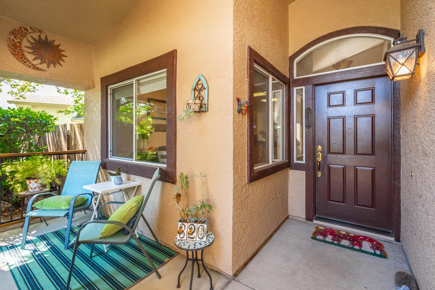Detail Gallery Image 5 of 48 For 320 Leckenby Way, Folsom,  CA 95630 - 3 Beds | 2 Baths