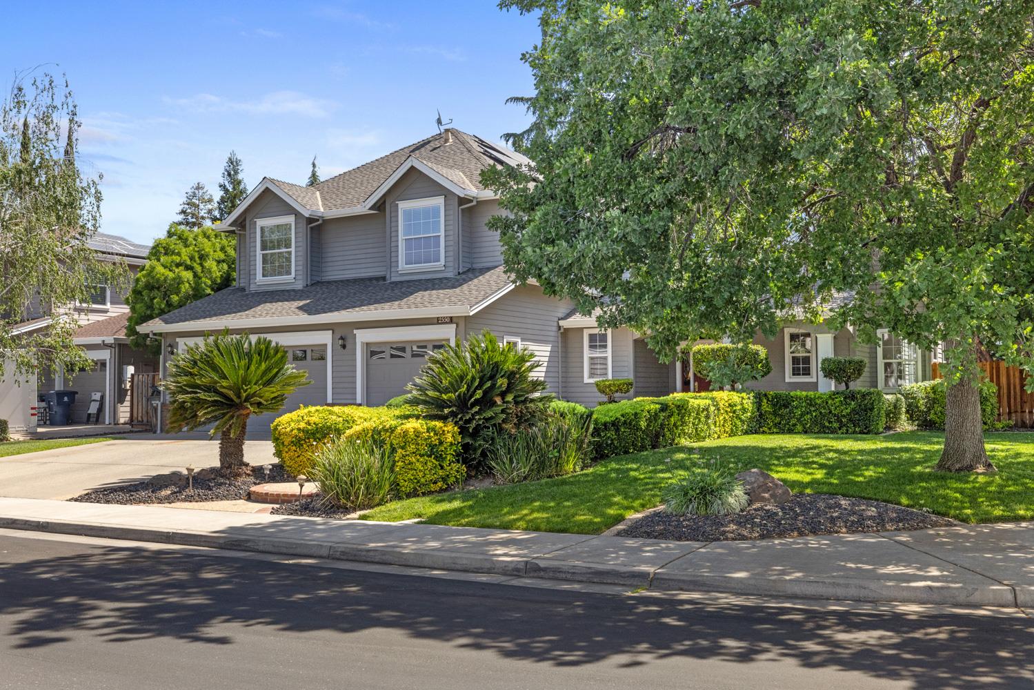 Detail Gallery Image 1 of 67 For 2550 Garazi, Tracy,  CA 95304 - 5 Beds | 3/2 Baths