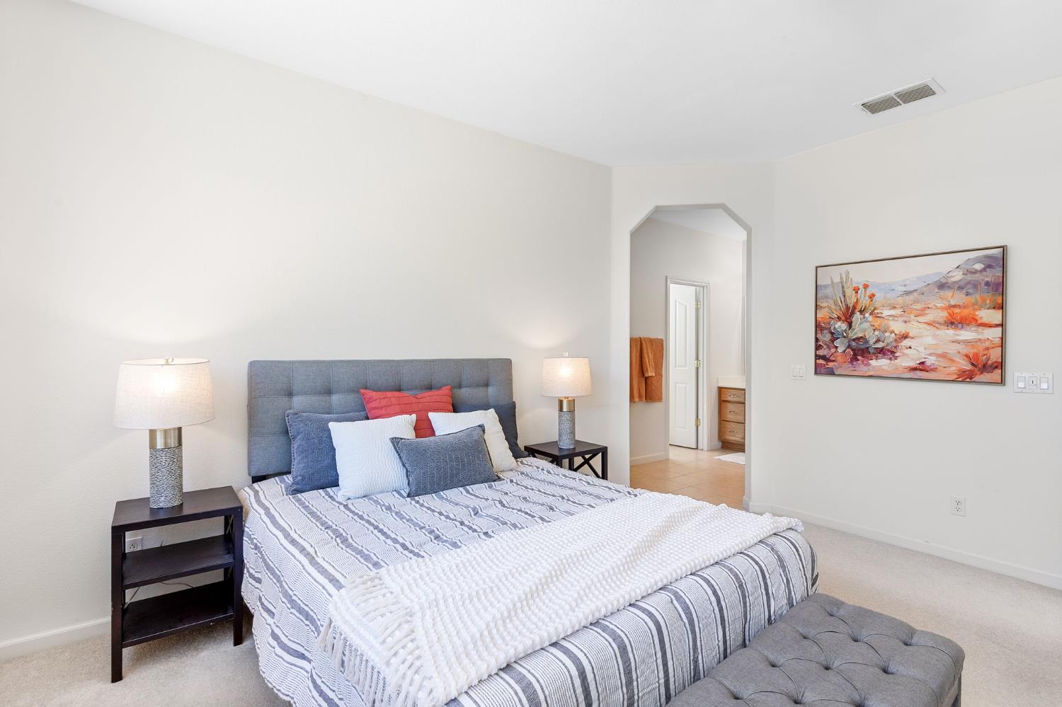 Detail Gallery Image 34 of 66 For 2339 Ryedale Ln, Sacramento,  CA 95835 - 2 Beds | 2 Baths