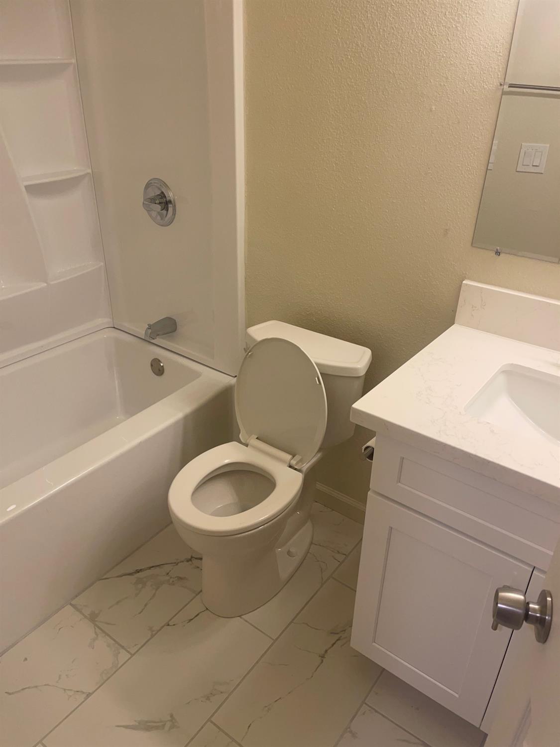 Detail Gallery Image 7 of 11 For 4566 Bomark Way, Sacramento,  CA 95842 - – Beds | – Baths