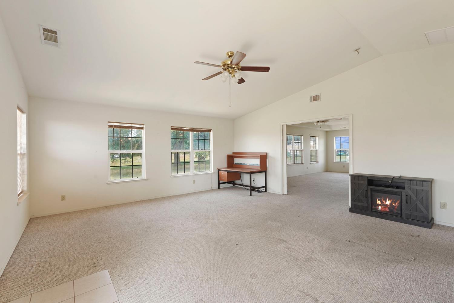 Detail Gallery Image 32 of 59 For 8099 Savage Way, Valley Springs,  CA 95252 - 3 Beds | 2 Baths