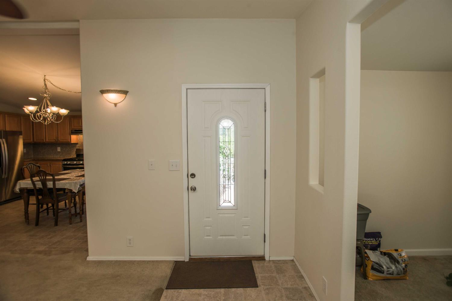 Detail Gallery Image 25 of 59 For 6946 27th St, Sacramento,  CA 95822 - 3 Beds | 2 Baths