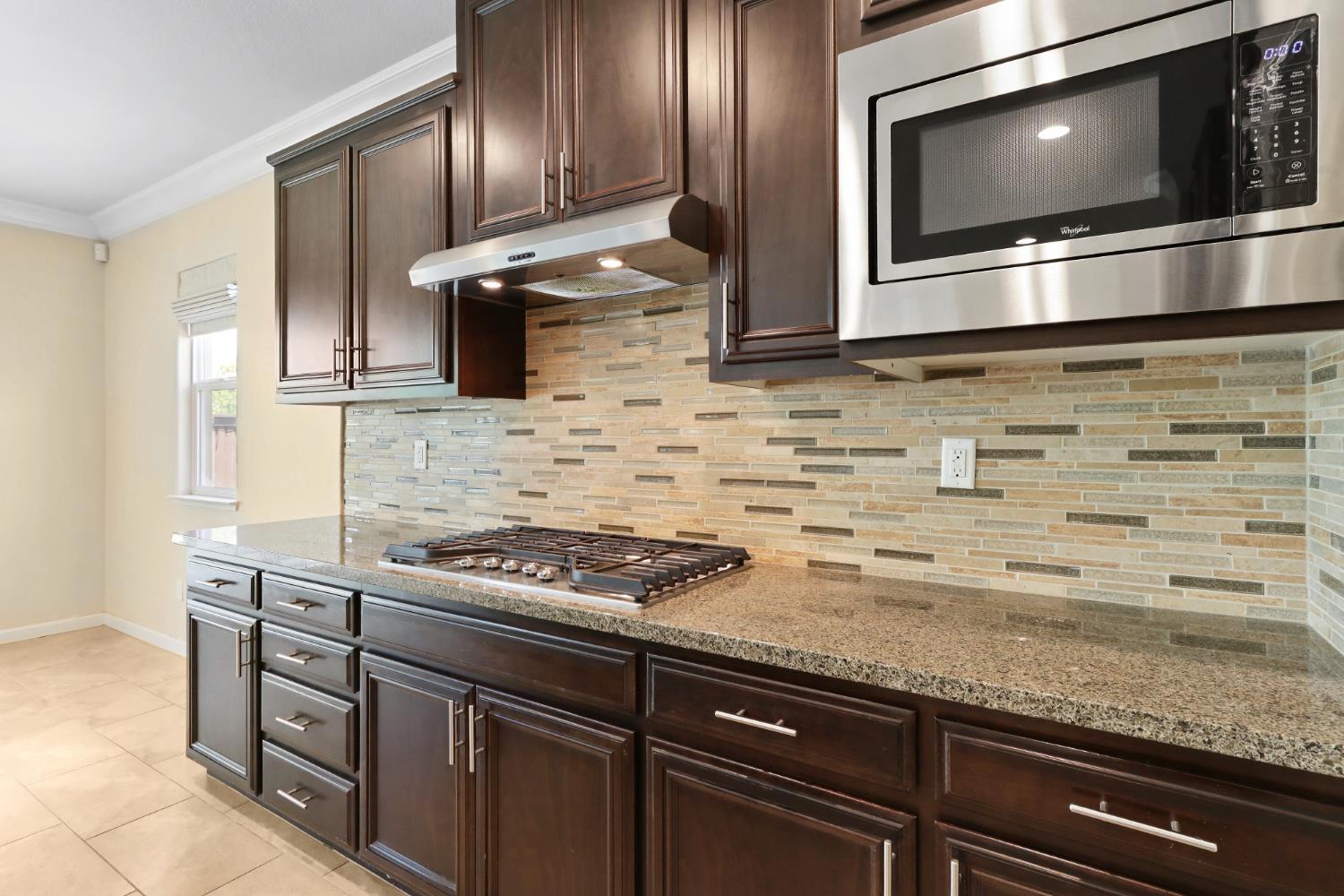 Detail Gallery Image 12 of 52 For 9820 Allen Ranch Way, Elk Grove,  CA 95757 - 4 Beds | 3 Baths
