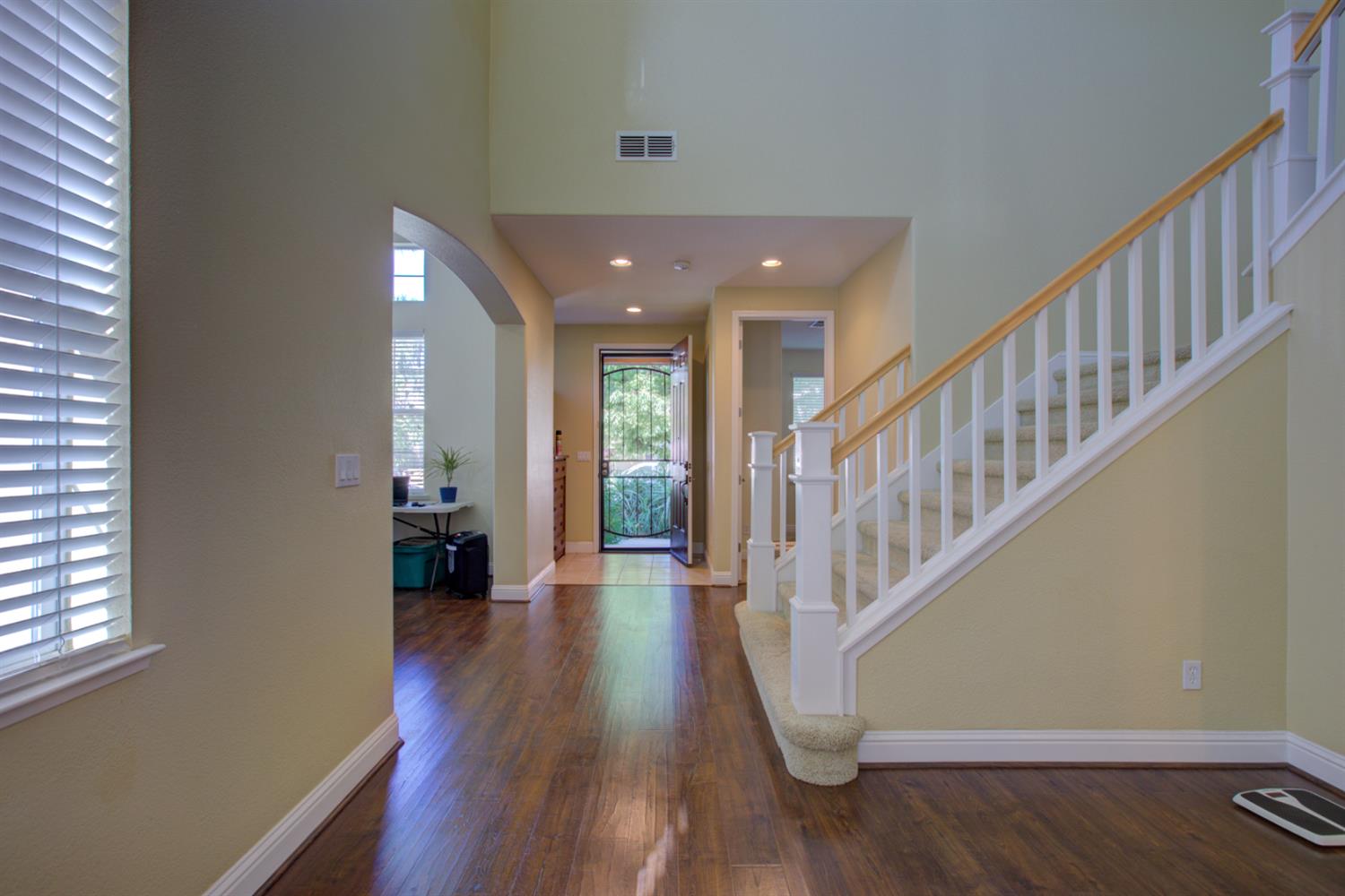 Detail Gallery Image 11 of 71 For 512 Squash Creek Ln, Patterson,  CA 95363 - 5 Beds | 3/1 Baths