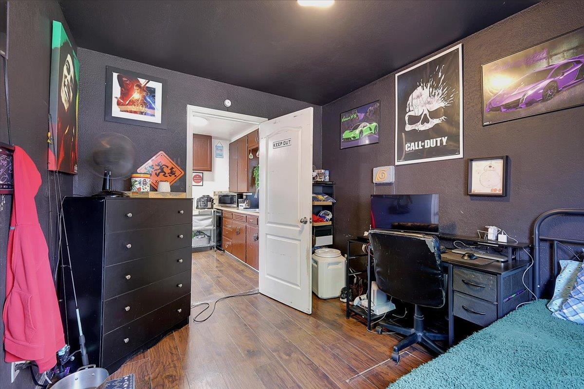 Detail Gallery Image 5 of 25 For 1215 J St, Marysville,  CA 95901 - 2 Beds | 1 Baths