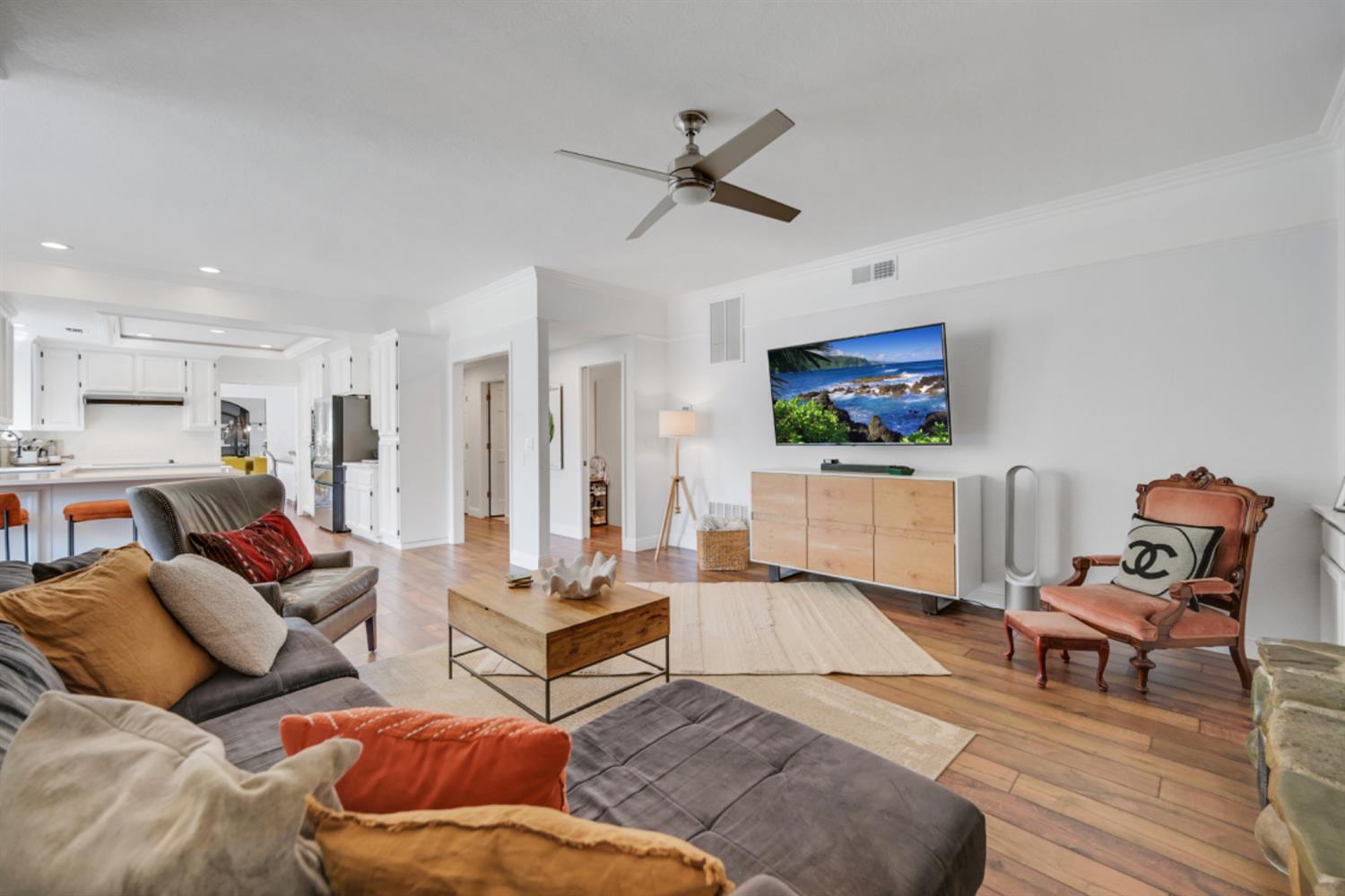 Detail Gallery Image 28 of 84 For 109 Bermuda Ct, Roseville,  CA 95678 - 4 Beds | 2/2 Baths