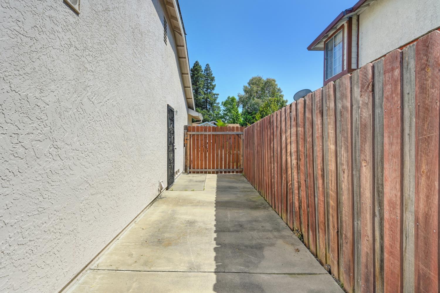 Detail Gallery Image 28 of 28 For 4123 Sea Meadow Way, Sacramento,  CA 95823 - 3 Beds | 2 Baths