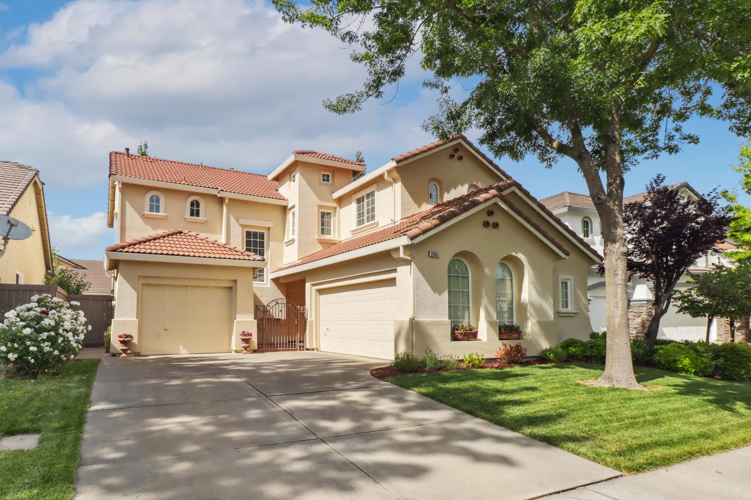Detail Gallery Image 63 of 72 For 2049 Riggs Ave, Sacramento,  CA 95835 - 5 Beds | 3 Baths