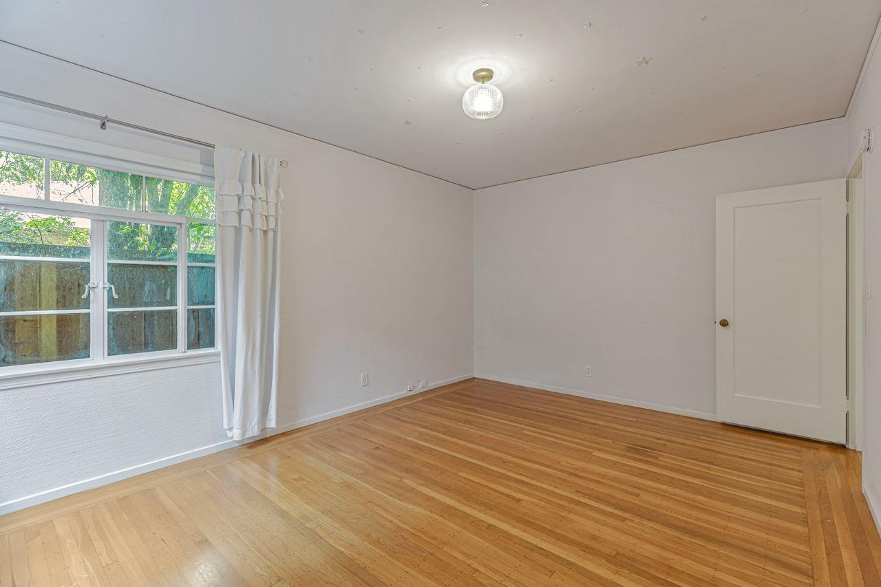 Detail Gallery Image 29 of 68 For 1800 8th Ave, Sacramento,  CA 95818 - 4 Beds | 1/1 Baths